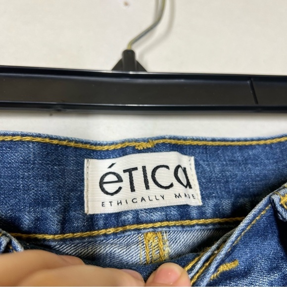 Etica Stanton Relaxed Wide Leg High Rise Jean (Size 28 & 29) - Picture 9 of 10